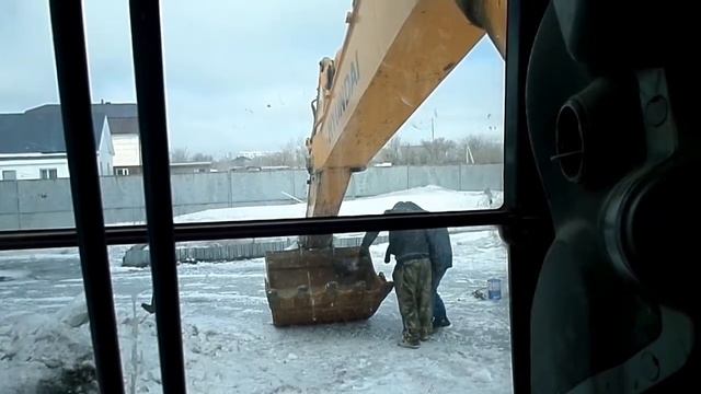 Экскаватор снятие коронок смотреть онлайн