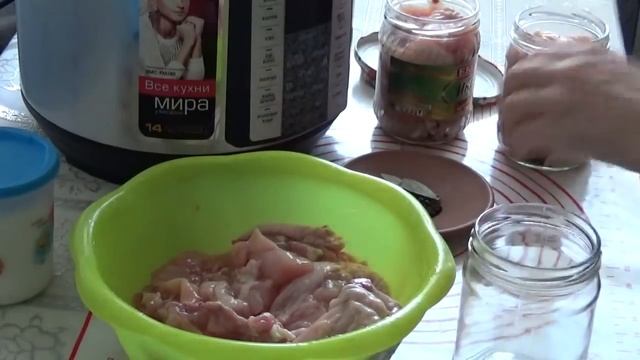 Тушёнка из курицы в мультиварке-скороварке REDMOND RMC-PM380,сразу в банках:) смотреть онлайн