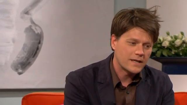 Sjölin och Virdborg släpper ny bok som "Michael Mortimer" - Malou Efter tio (TV4) смотреть онлайн