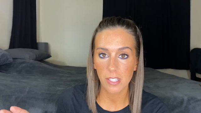 URBAN DECAY PARTY FAVOR MOONDUST EYESHADOW PALETTE смотреть онлайн