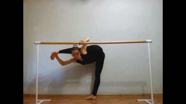 Очередные ноги за голову смотреть онлайн