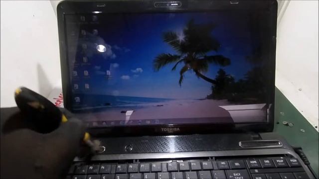 How to Replace Keyboard of Toshiba Satellite L655 смотреть онлайн
