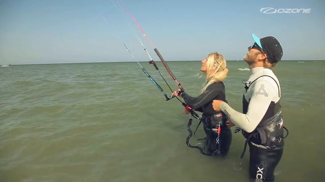 Ozone Uno - Inflatable Kitesurf Trainer смотреть онлайн