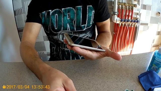Клеим защитное стекло на смартфон дома смотреть онлайн