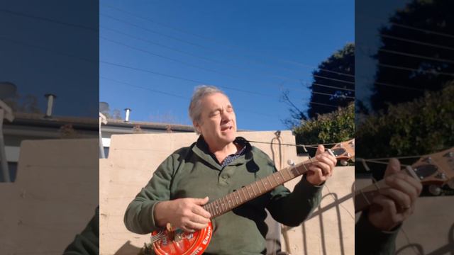 Demo of a cookie tin banjo смотреть онлайн
