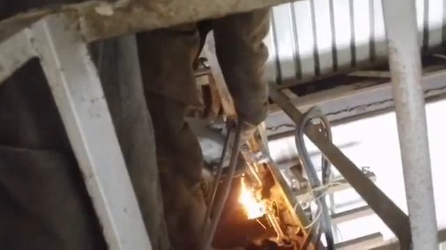 Нет хода одной стороны на мостовом кране. смотреть онлайн