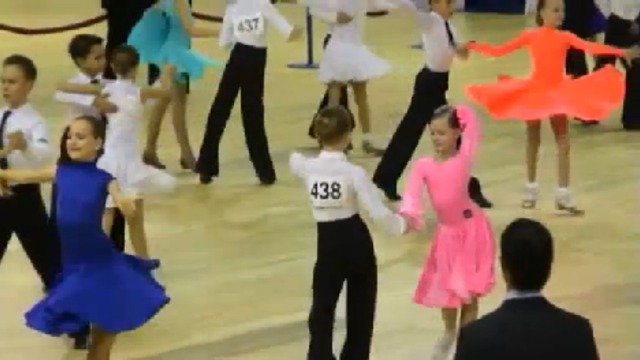 С какими эмоциями танцуют дети? смотреть онлайн