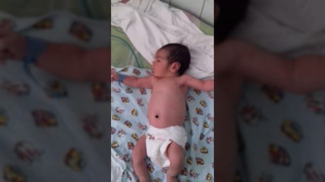 В роддоме новорожденный смотреть онлайн