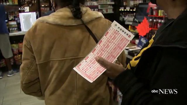 Powerball numbers drawn for record $2.04 billion jackpot l ABC News смотреть онлайн