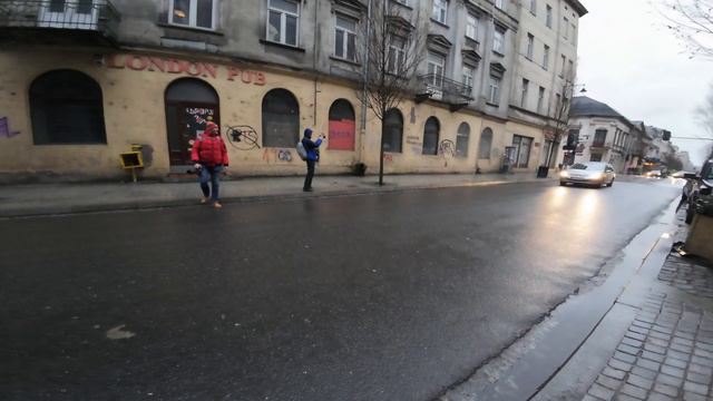 Relaxed POV Street Photography w/ Sigma 105mm F1.4 ART смотреть онлайн