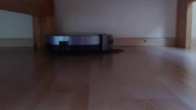 Работа робота пылесоса смотреть онлайн