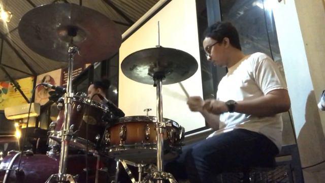 HARI PERTAMA KEHUJANAN , HARI KE DUA TELAT . ROBBY LAWIDO (DRUM-CAM) смотреть онлайн