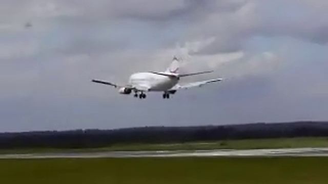 (Panasonic Fz7) Manchester Airport (EGCC) смотреть онлайн