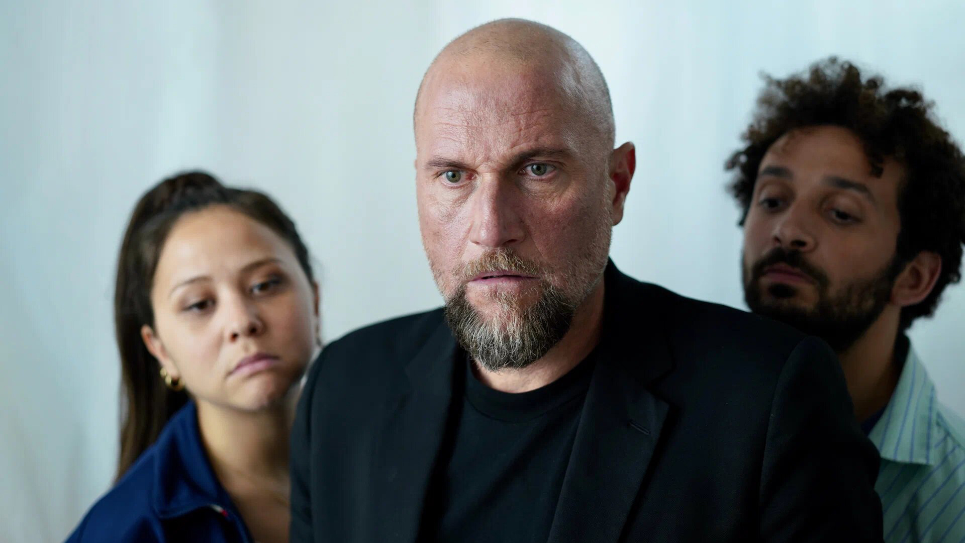 Не буди во мне киллера — Русский трейлер (2023) смотреть онлайн