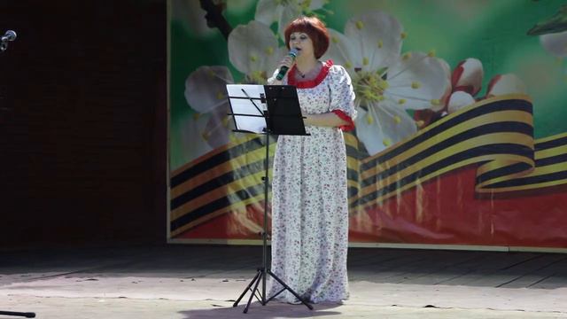Елена Великосельская - Больше не хочу смотреть онлайн