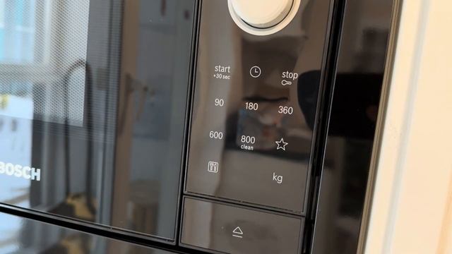 Распаковка — Микроволновая печь Bosch BFL523MB3 смотреть онлайн