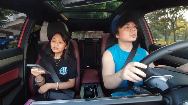 My sister singing "Dead Mom" from Beetlejuice смотреть онлайн