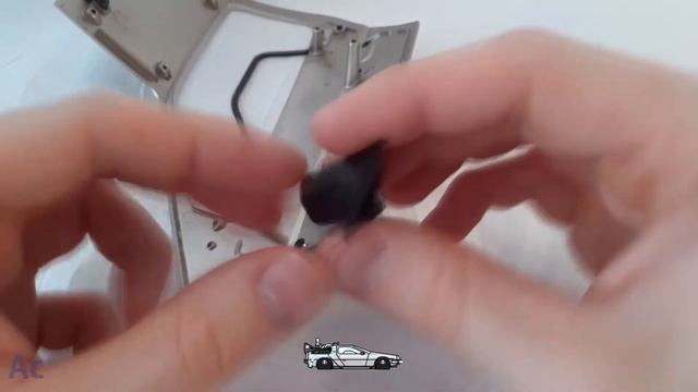 Полная сборка модели DeLorean за15 минут