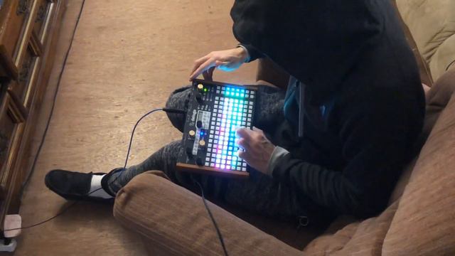 Synthstrom Deluge "Therapy” Sooth yourself with Dawless hip hop смотреть онлайн