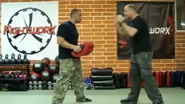 Krav Maga Level 1 Jab Cross Combination to Tombstone Pad video 4 смотреть онлайн