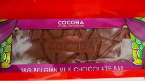 Макс и Катя следят за питанием папы