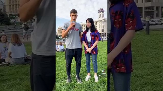 Данил Линчик: Tik-Tok: в какой день в этом году празднуется 8 Марта? Опрос у прохожих смотреть онлайн