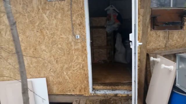 Трудимся с сыном//Дети гуляют//Ответы на вопросы//Сарай//1 апреля смотреть онлайн