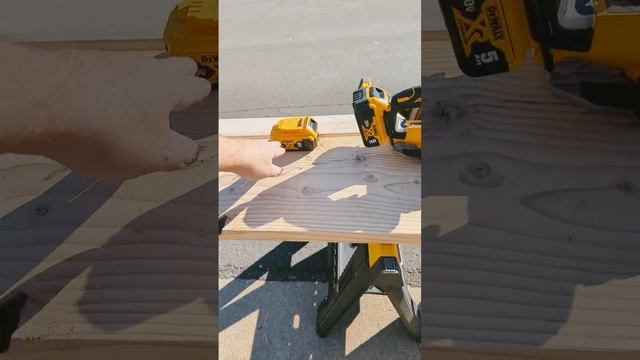 DeWalt Circular Saw DCS565 Free With The Purchase Of 2 5amp Hour Batteries It Is Awesome
