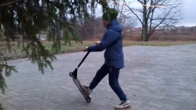 Трюки на самокате#2 смотреть онлайн