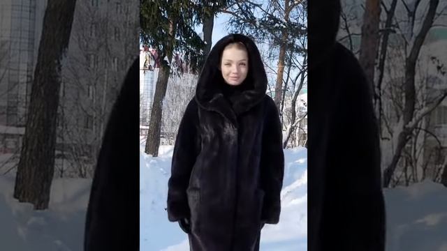 Шуба норковая "Оксана" (Графит Вельвет) с капюшоном. Длина изделия 110 см. смотреть онлайн