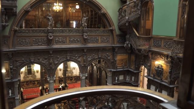 Visiting Romania's Most SPECTACULAR CASTLE And Hiking In Sinaia, Romania | Peles Castle
