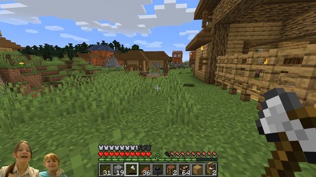 Майнкрафт своя деревня ТРОЛЛИНГ Аня пьет сырое яйцо в Minecraft смотреть онлайн