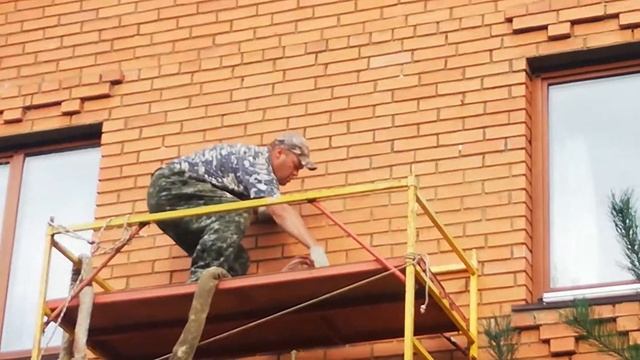 заливка ппу межстенные пустоты в частном жилом доме.