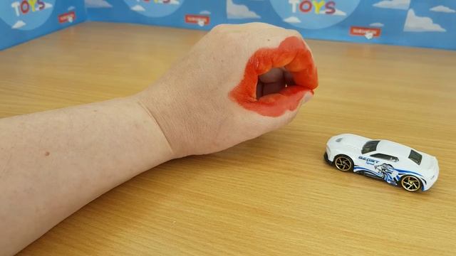 Рот съедает автобус и машинку смотреть онлайн