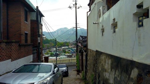 Traditional Korean House Seoul Bukchon Hanok Village 북촌 한옥마을 | Alley traveler | Seoul Tour | Korea смотреть онлайн