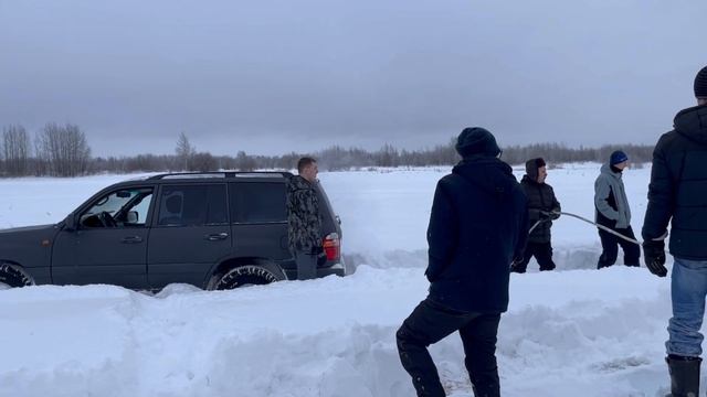 ЗИЛ 131, нивы, УАЗы и многие другие. смотреть онлайн