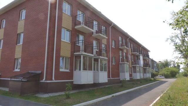 Ремонт по улице Паровозников завершен. Новое дорожное полотно, обустроенные тротуары и освещение смотреть онлайн