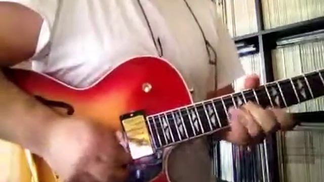 GIBSON ES 137 Custom смотреть онлайн