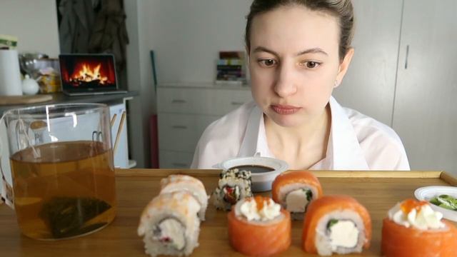 мукбанг роллы | первый мукбанг-знакомство | mukbang sushi rolls смотреть онлайн