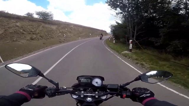 Yamaha fz8 & suzuki gsx-s 750 смотреть онлайн