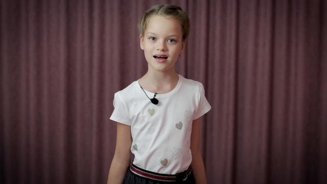 КРАСИВЫЙ СТИХ ПРО БОГА "БОЖЬЕ ТВОРЕНИЕ!" читает Диана Ловчиновская 7 лет / Diana Lovchinovska смотреть онлайн