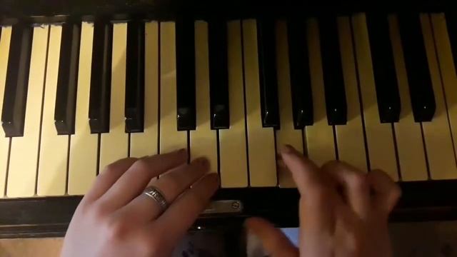 Учу играть песню 