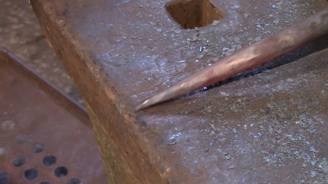 Инструмент для пробивки отверстий в металле. смотреть онлайн