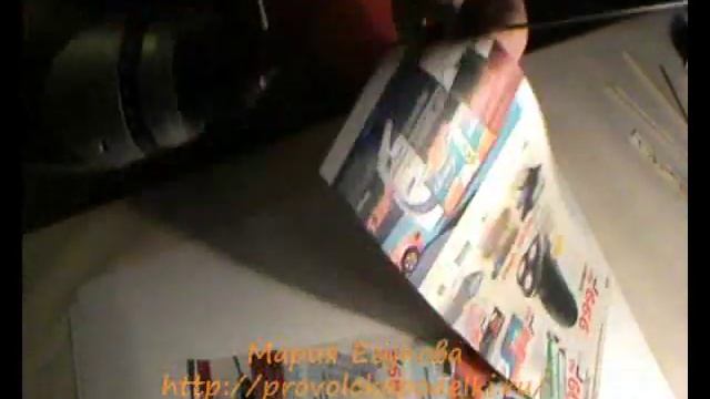 Быстрое кручение газетных трубочек.flv смотреть онлайн