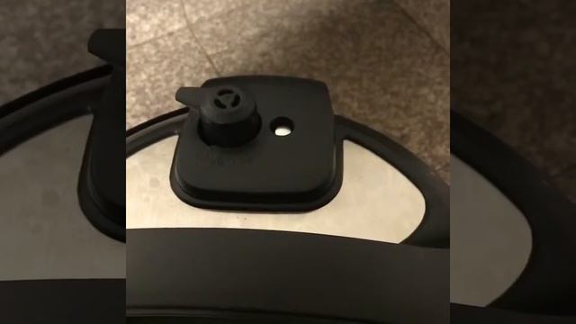 Cook a chicken breast quick for a healthy lunch right in the Instant Pot! смотреть онлайн