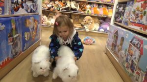 VLOG Шопинг в магазине игрушек делаем покупки Shopping in kids toys store