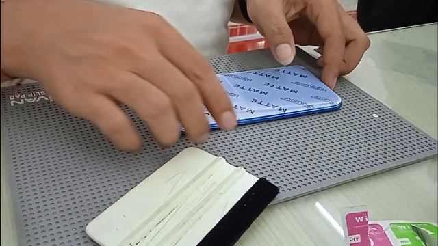 Cara Pasang Anti Gores Hydrogel Matte Bagian Belakang смотреть онлайн