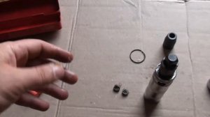 Ударная отвертка. Разборка. Смазка. Как это работает? (пример).