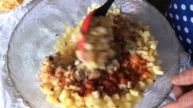 Картофель с фаршем и яйцом. Простой и быстрый рецепт! смотреть онлайн