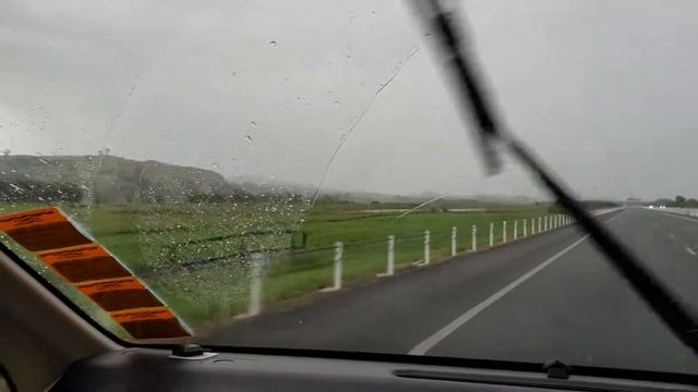 Nissan Serena смотреть онлайн